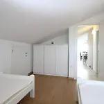 Tamara 2397 *