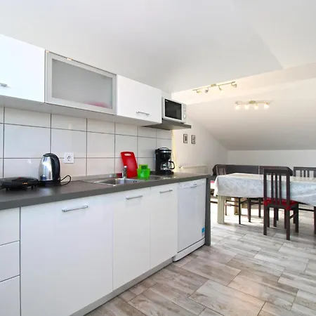 Tamara 2397 Apartment Fažana
