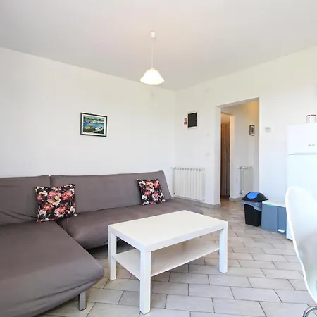 Tamara 2397 Apartment Fažana
