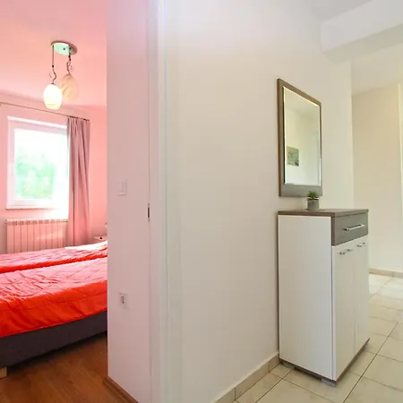 Apartment Tamara 2397 Fažana